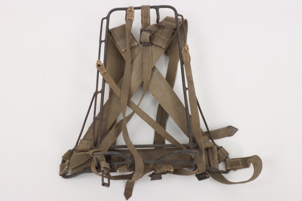 Wehrmacht M43 pack frame