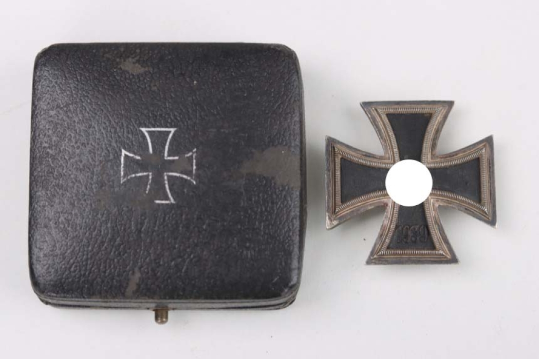 1939 Iron Cross 1st Class "L/19" in case - brass core