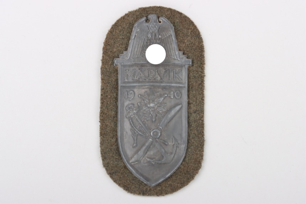 Heer Narvik Shield