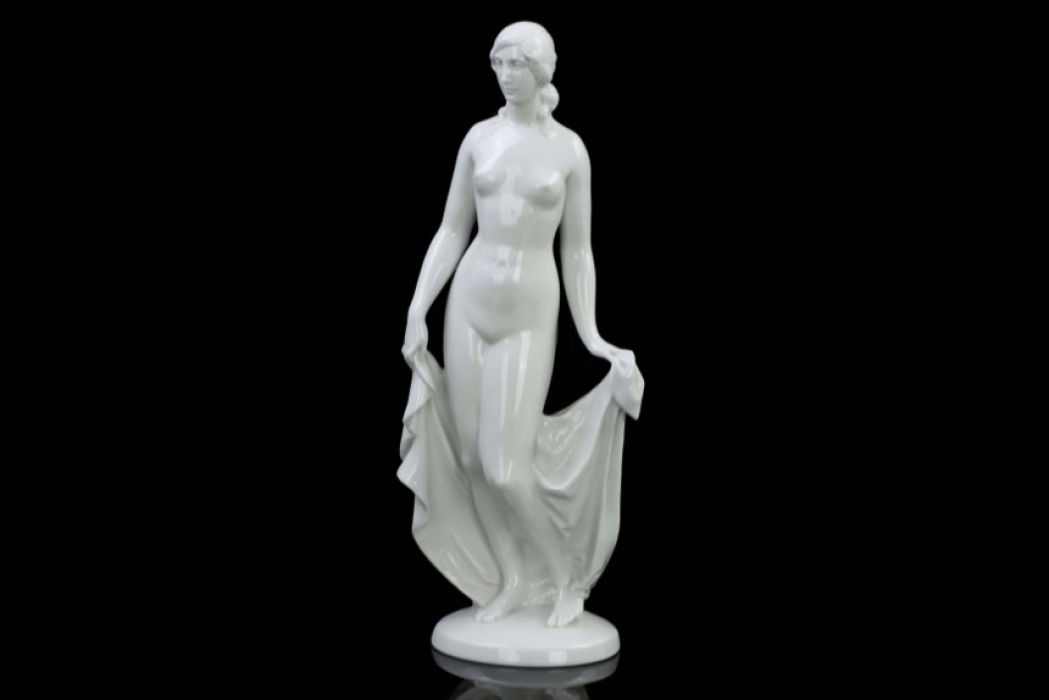 Allach porcelain No.73 - Maid after the bath