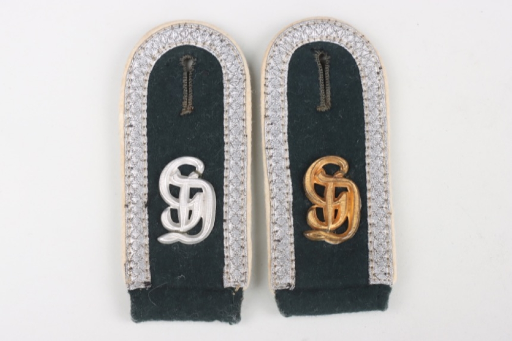 Heer shoulder boards "GD" (Großdeutschland) for an Unteroffizier