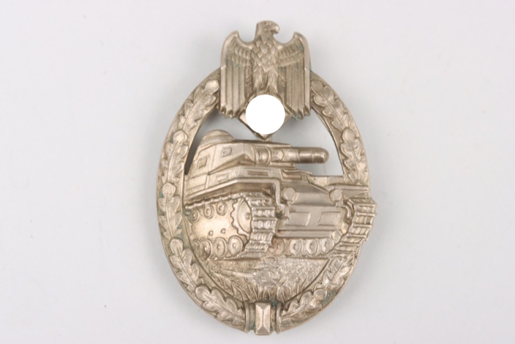 Tank Assault Badge in Silver "Juncker"