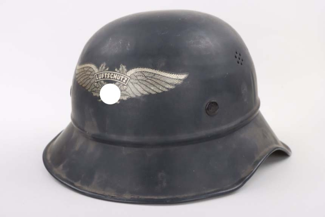 Luftschutz M38 helmet (gladiator)