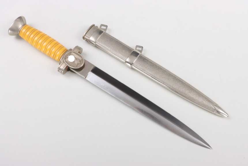 M38 DRK leader's dagger