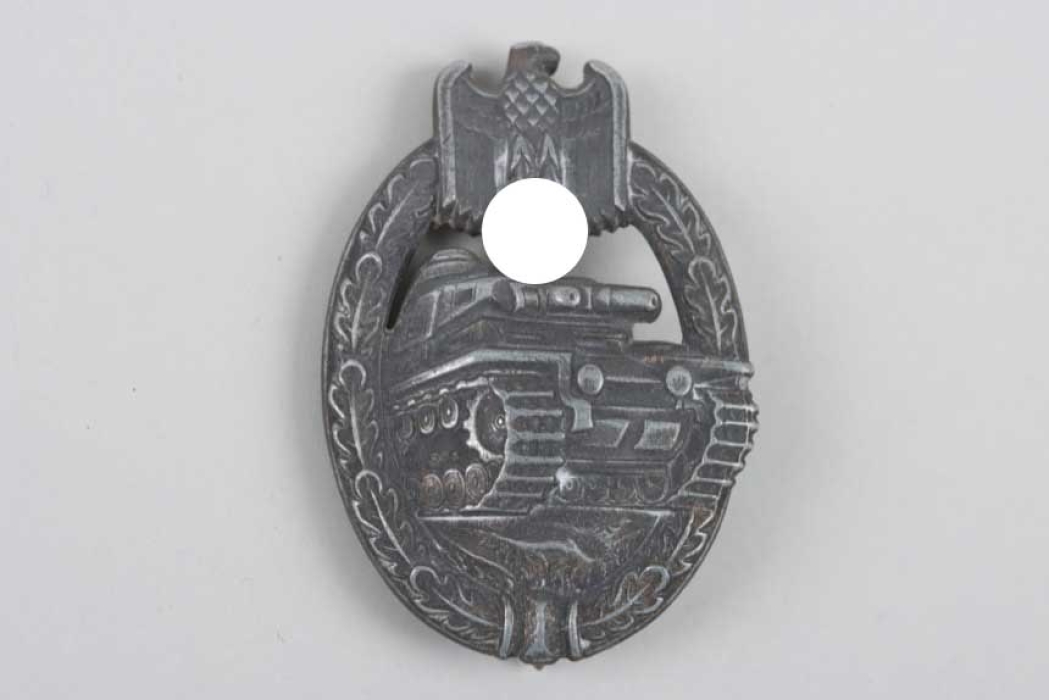 Tank Assault Badge in Silver