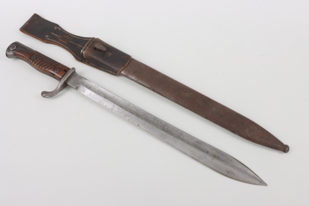 Bavarian WWI bayonet 84/98 with frog - Fichtel & Sachs (1917)