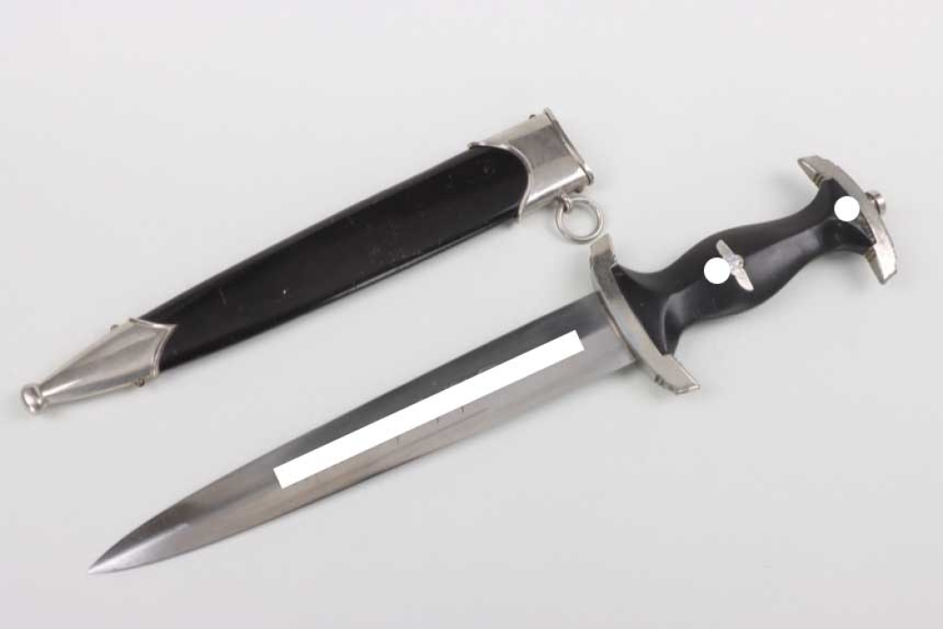 M33 SS Service Dagger RZM M7/81 (Karl Tiegel, Riemberg)