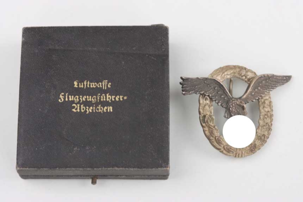 Luftwaffe Pilot's Badge with case - Juncker