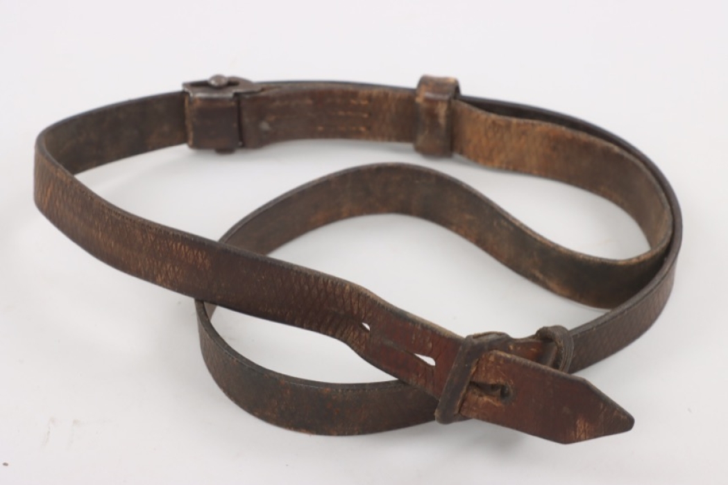 Late war German k98 rifle sling, « clg43 »