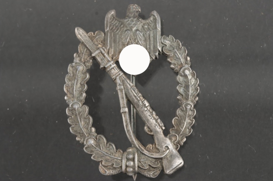 Infantry Assault Badge in Silver