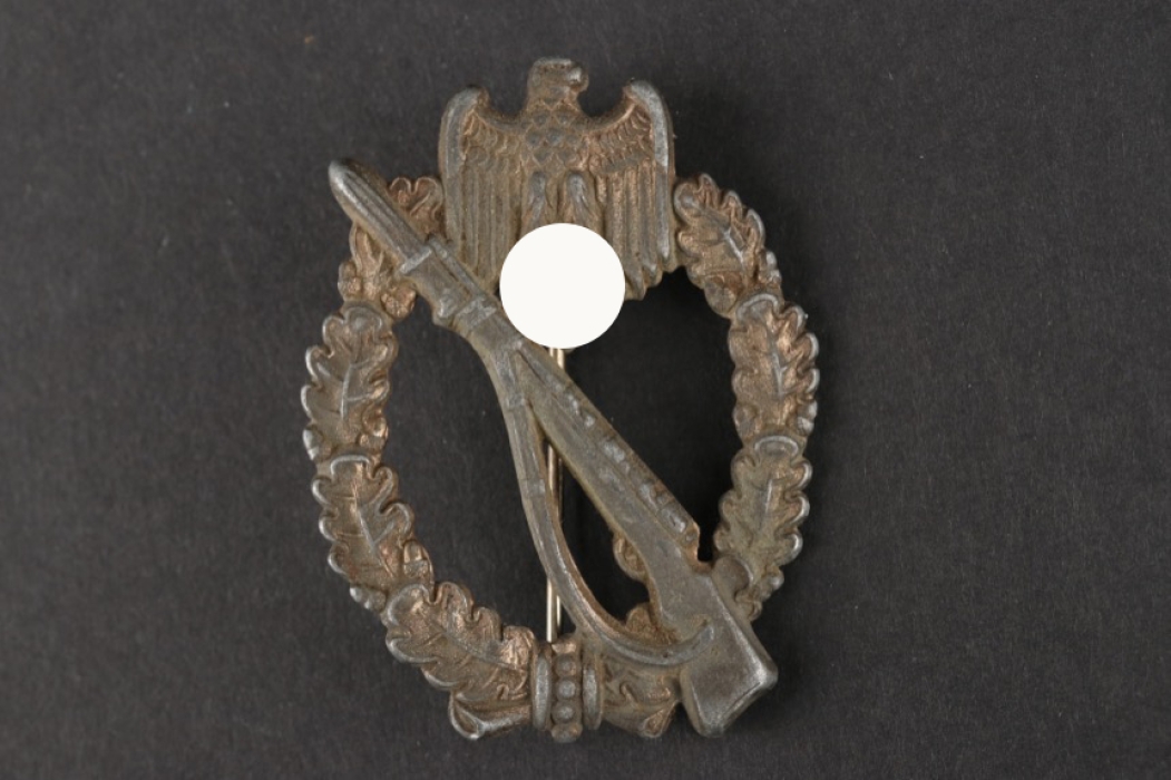 Infantry Assault Badge in Silver