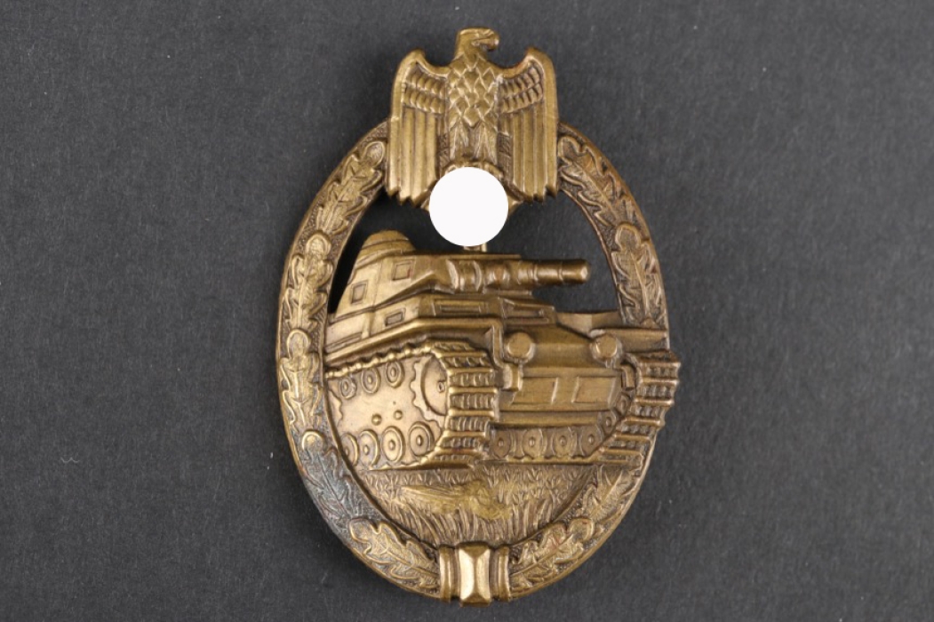 Tank Assault Badge in Bronze