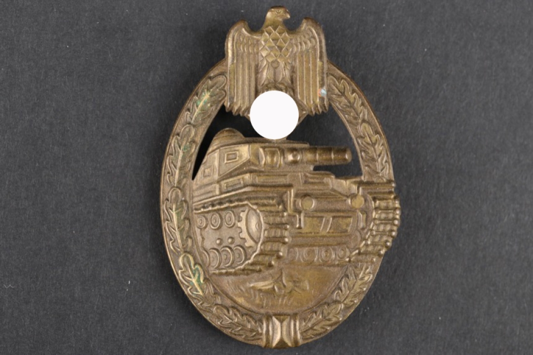 Tank Assault Badge in Bronze