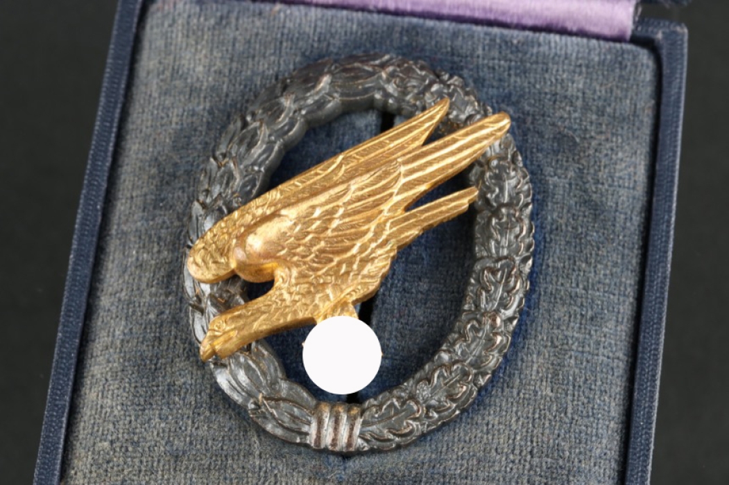 Paratrooper Badge in case - Deumer (tombak)