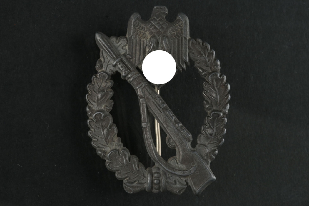 Infantry Assault Badge in Silver