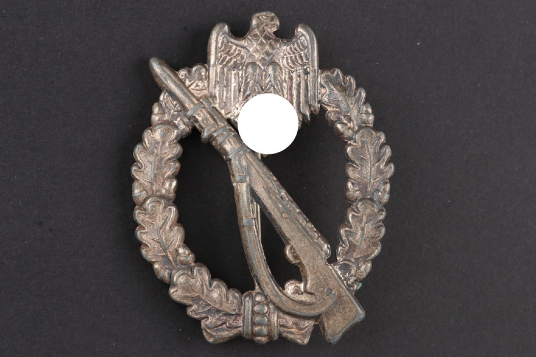 Infantry Assault Badge in Silver - JFS