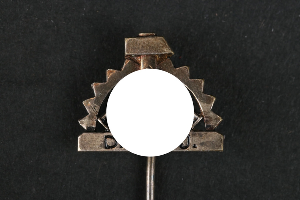 Membership Badge “Deutsche Arbeitsfrontjugend”, 1st Type