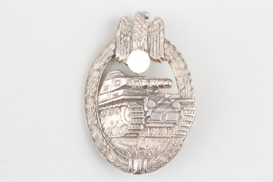 Tank Assault Badge in silver