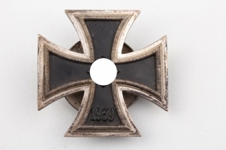 1939 Iron Cross 1st Class on screw-back